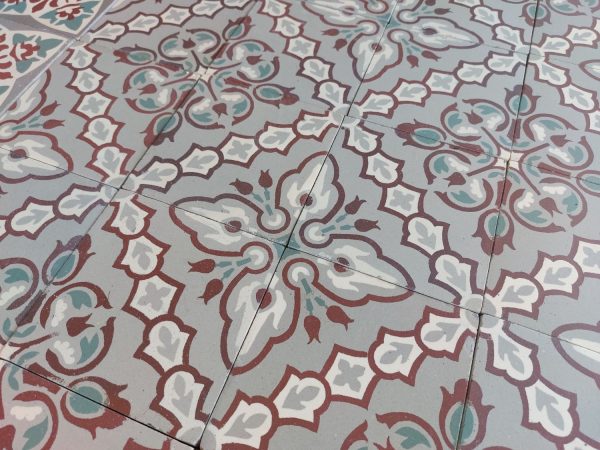 French reclaimed encaustic tiles with flower pattern and matching border