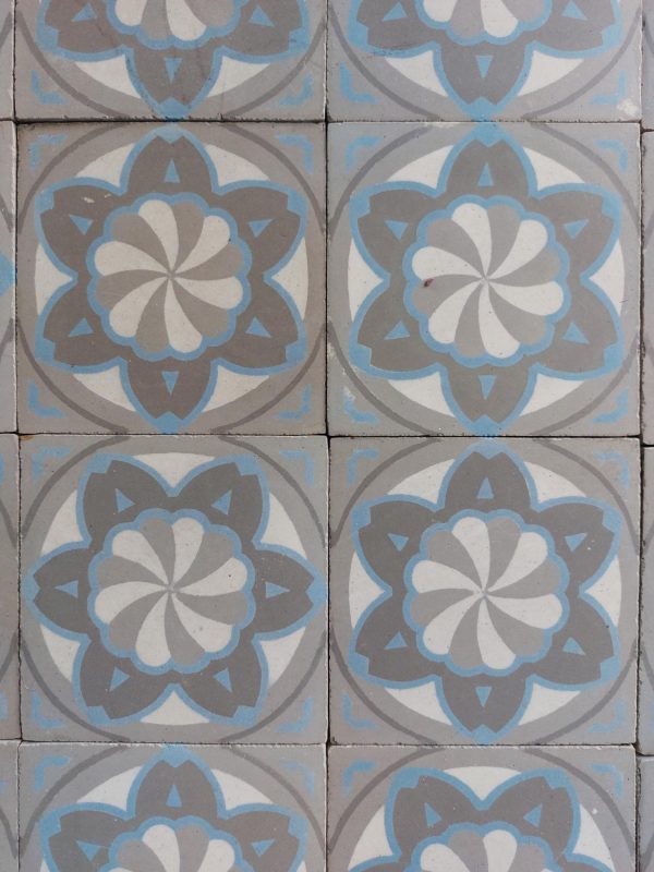 Patterned tiles with flower motif